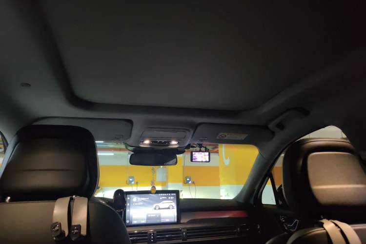 Used Lincoln Corsair 2020 2.0T Two-Wheel Drive Luxury Edition Headliner