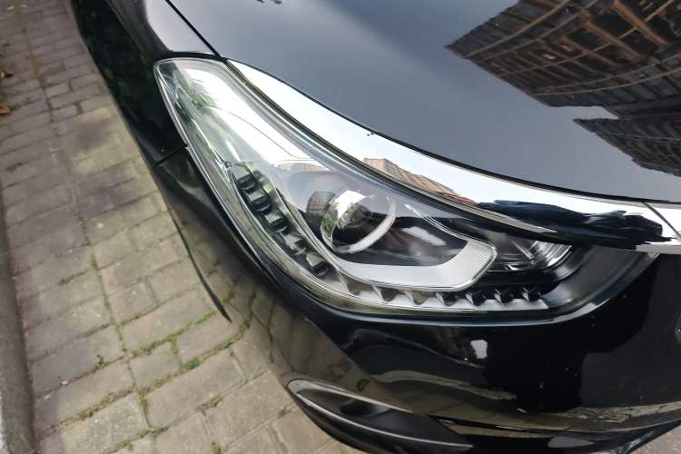 Used GAC Trumpchi GA6 2016 235T DCT Elite Edition Right Front Headlight