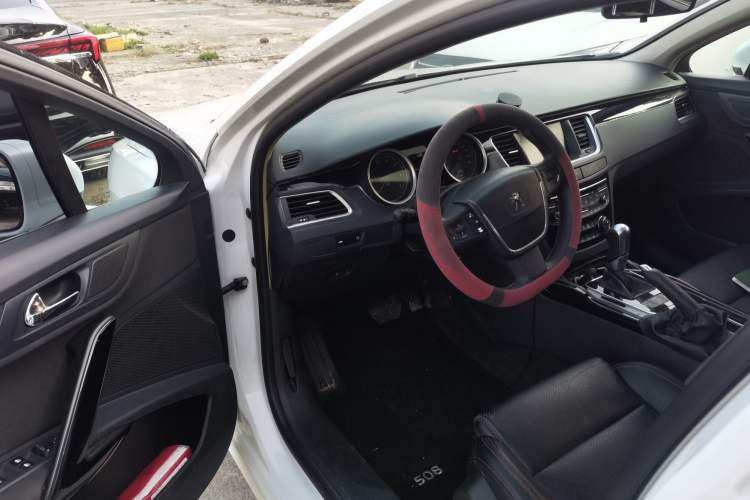 Used Peugeot 508 2015 2.0L Automatic Zhiyi Edition Driver Seat