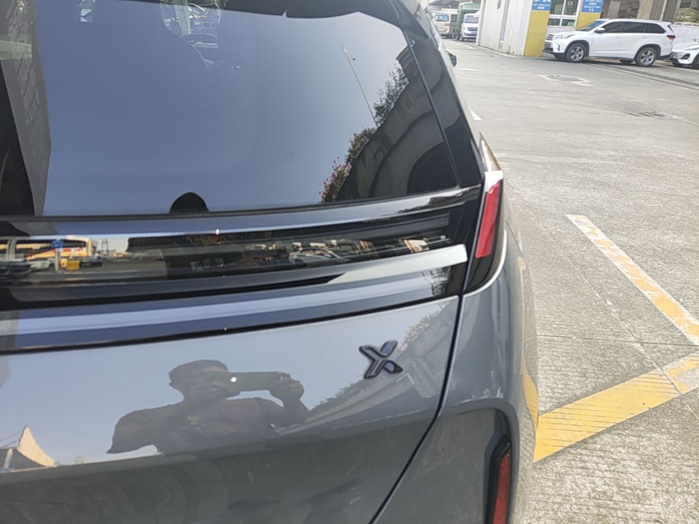 Zeekr X 2024 Five-Seater Four-Wheel Drive — снимка 9