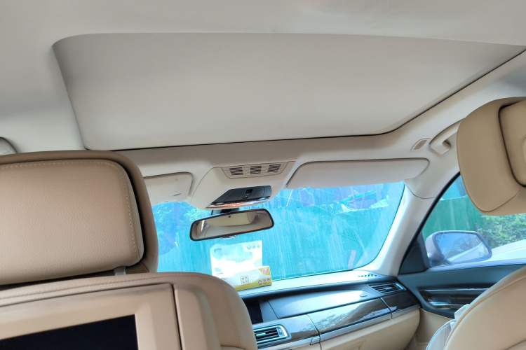 Used BMW 7 Series 2009 740Li Leading Model Headliner