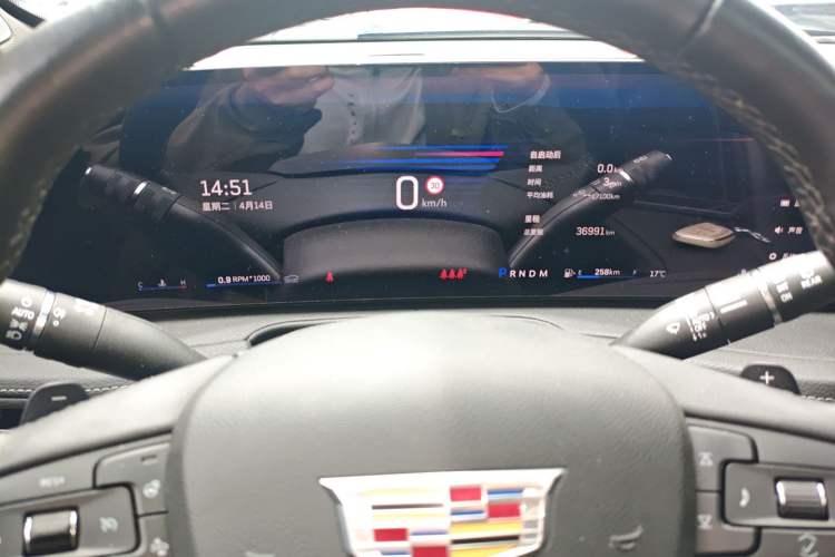 Used Cadillac XT4 2024 28T Two-Wheel-Drive Luxury Version Instrument Cluster