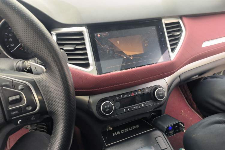 Used Haval H6 Coupe 2020 Smart Connect Version 1.5T Automatic Two-Wheel Drive Elite Model Audio And AC Panel