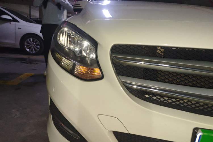 Used Mercedes-Benz B-Class 2015 B 200 Sport Edition