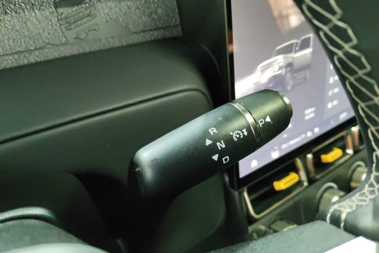 Used iCAR V23 2025 401 Two-Wheel Drive Intelligent Driving Version
