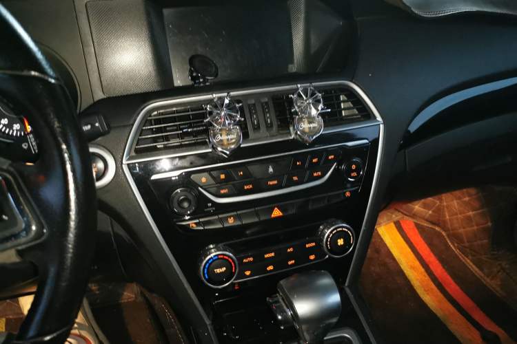 Used Leopaard CS10 2017 1.5T CVT Luxury Model
