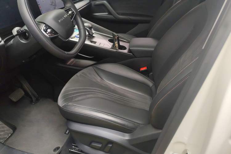 Used Roewe D5X DMH 2024 135 Tech Edition