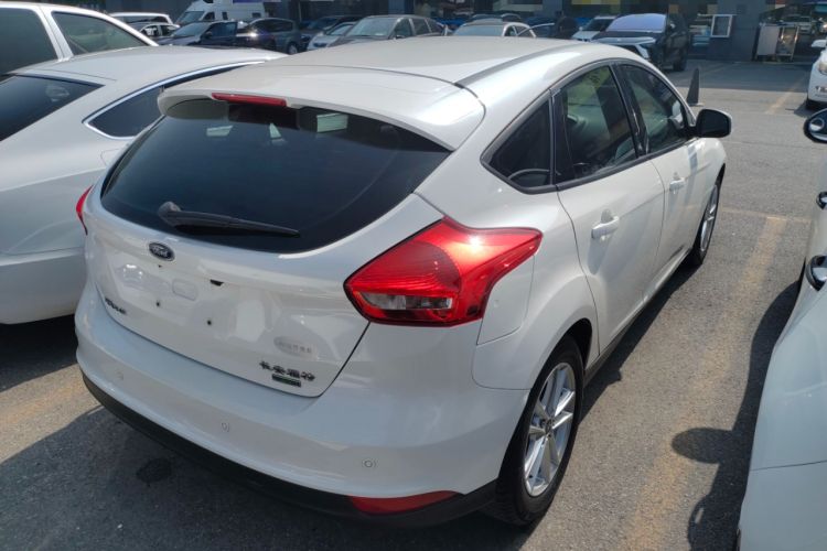 Used Ford Focus 2015 Hatchback EcoBoost 125 Automatic Supreme Style Edition