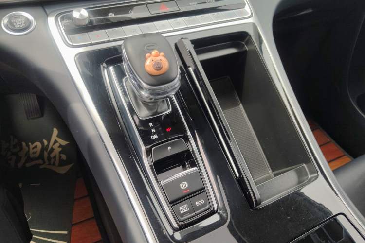 Used GAC Trumpchi M8 2021 Lingxiu Series 390T Deluxe Edition Gear Lever