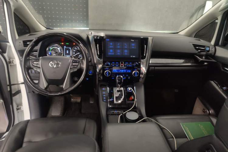 Used Toyota Vellfire 2020 Dual-Engine 2.5L HV Luxury Edition Center Console