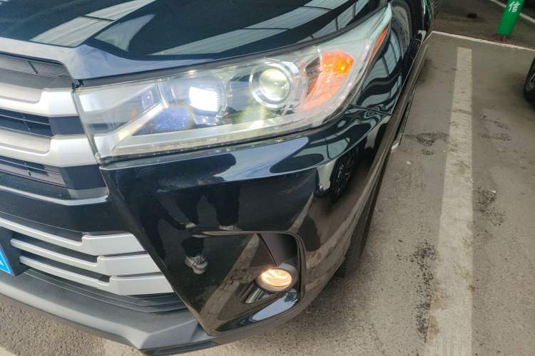 Used Toyota Highlander 2018 2.0T Four-Wheel Drive Elite Edition 7 Seats China VI Standard
