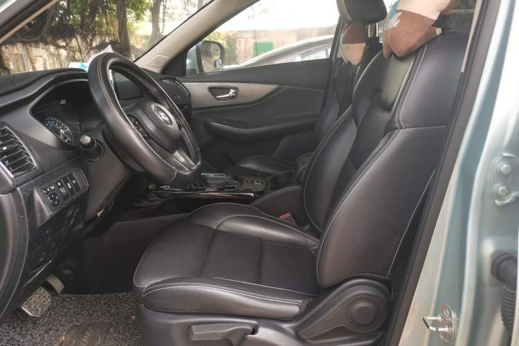 Used Dongfeng Fengon S560 2018 1.8L CVT Urban Model 7 Seats
