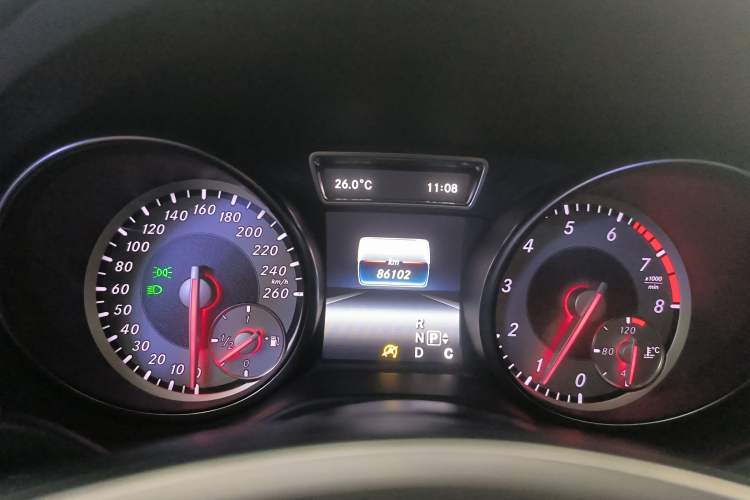 Used Mercedes-Benz GLA 2016 GLA 220 4MATIC Luxury Model Instrument Cluster