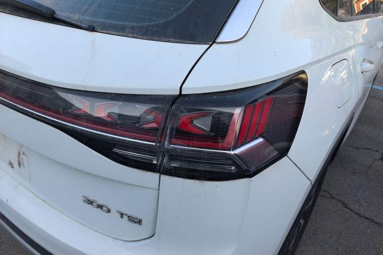 Used Volkswagen Tayron 2023 300TSI Two-Wheel-Drive Luxury Plus Advanced Edition