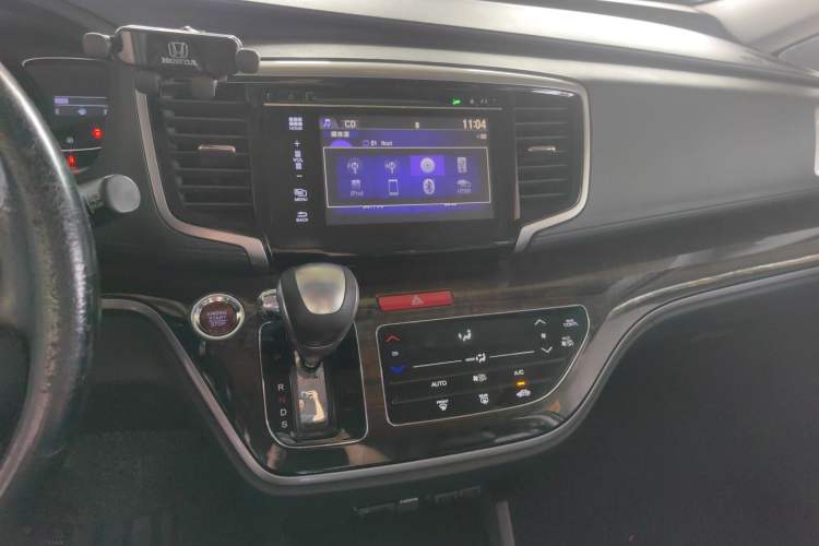 Used Honda Odyssey 2015 2.4L Smart Edition Audio And AC Panel