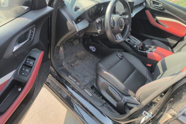 Used MG 5 2021 180 DVVT CVT Youth Luxury Edition
