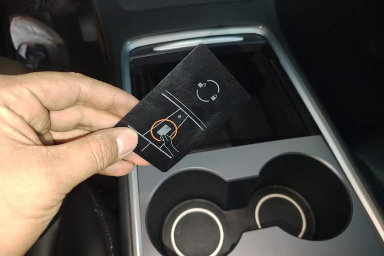 Used Tesla Model Y 2021 Long-Range All-Wheel-Drive Version