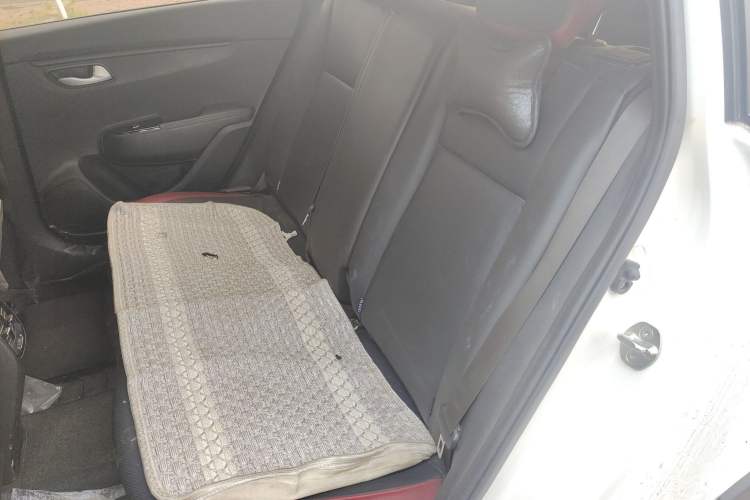 Used Kia KX Cross 2018 1.6L Automatic Dynamic Sunroof Version