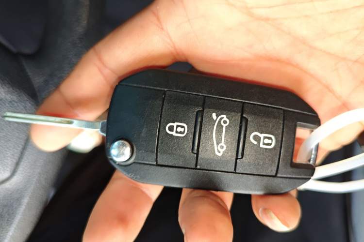 Used Citroen C3-XR 2015 1.6L Automatic Fashion Model Vehicle Key