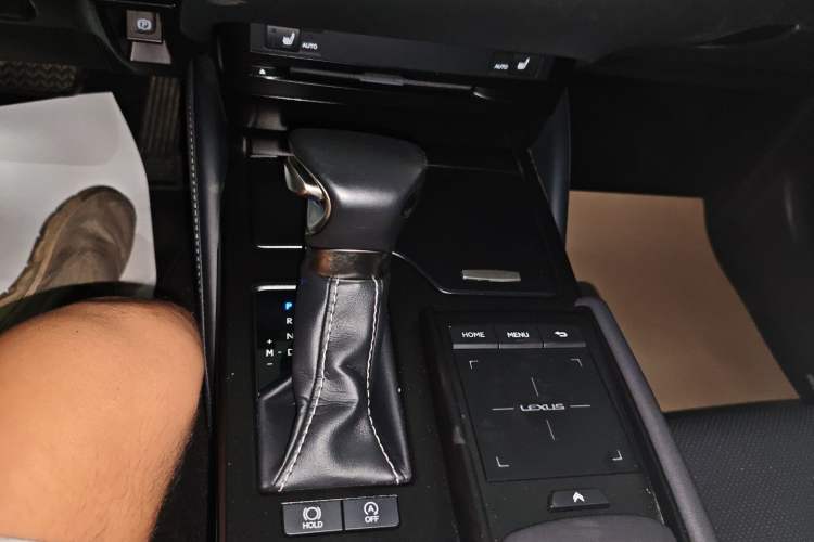 Used Lexus ES 2020 200 Excellence Edition Gear Lever