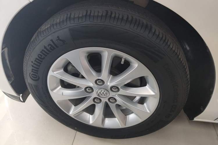 Used Buick GL8 2018 ES 28T Premium Model China VI Standard
