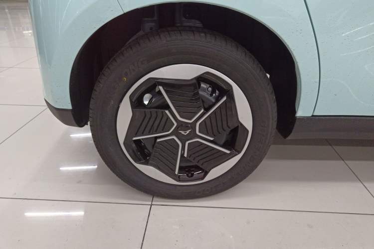 Used Cowin October 2026 Model Mate 305km Guoxuan Surfing Waves Edition
