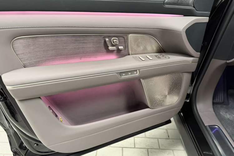 Used Nio ES8 2026 Model 6-seat Executive Signature Edition