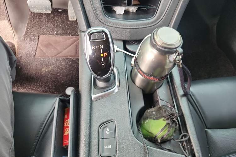 Used Cadillac XT5 2018 25T Luxury Model Gear Lever