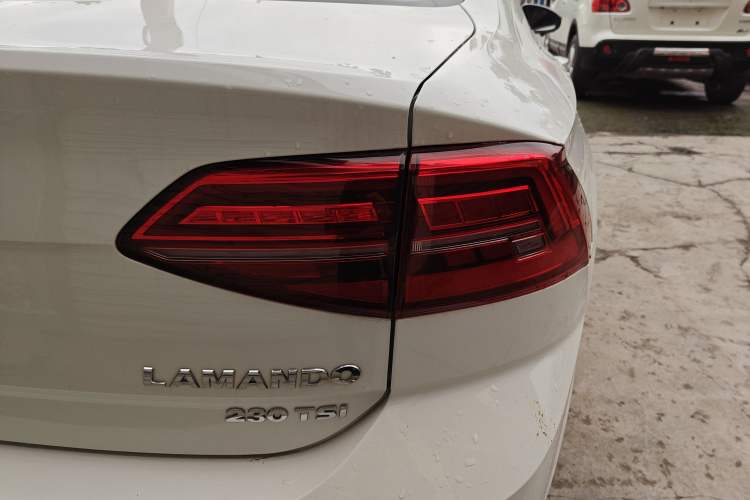Used Volkswagen Lamando 2019 230TSI DSG Fashion Edition China VI Right Rear Taillight