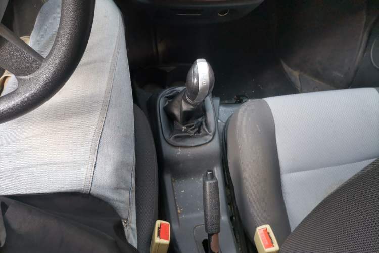 Used Chana Ruixing EM60 2022 All-Electric Van 4498 mm Long Flat Roof with Rear-Hinged Doors 2 Seats 70 kW 41.86 kWh