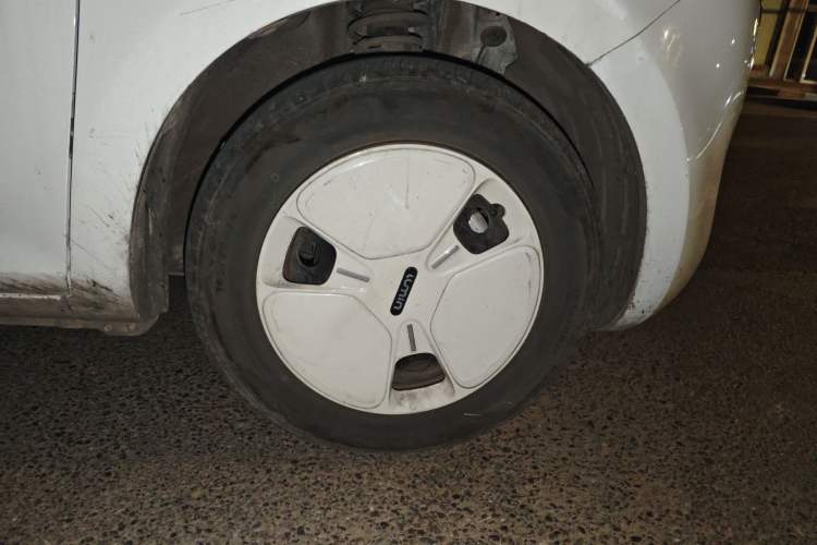 Used CHANGAN NEVO Lumin 2025 210 km Fragrant Edition Right Front Wheel Hub