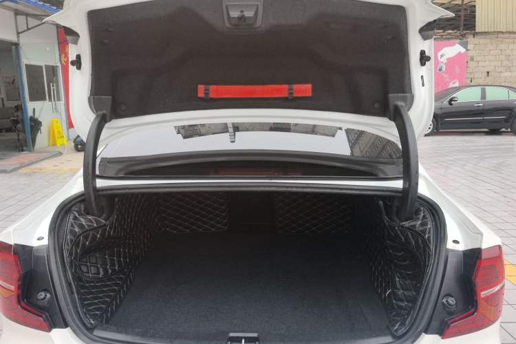 Used Volvo S60 2022 B4 Zhiyuan Luxury Edition