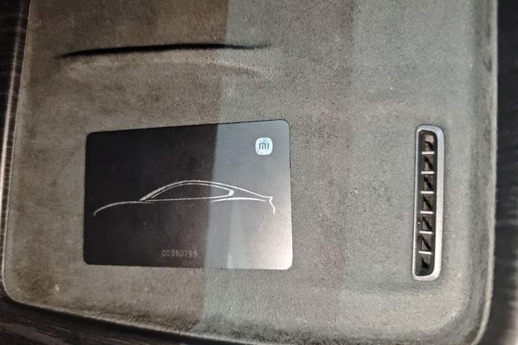 Used Xiaomi Auto SU7 2024 Rear-Drive Standard Founder Edition
