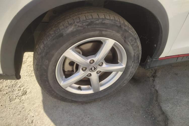 Used Dongfeng Fengon 500 2021 1.5L CVT Enjoyment Model Left Front Wheel Hub