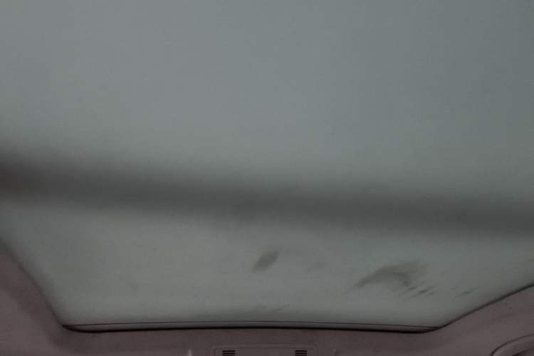 Used Volkswagen T-ROC 2019 280TSI DSG Two-Wheel Drive Comfort Version China VI Standard Headliner