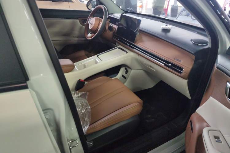 Used Wuling Bingo S 2025 Model 325km Deluxe Edition