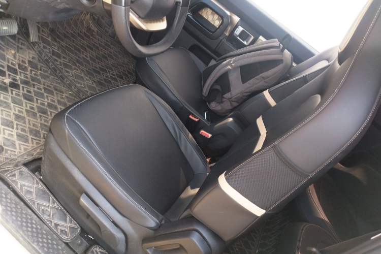 Used Baojun KiWi EV 2021 Artist Model Lithium Iron Phosphate
