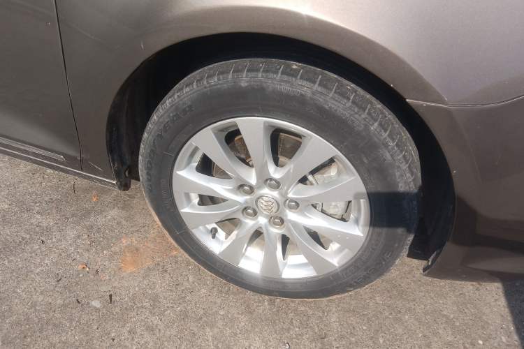 Used Buick LaCrosse 2013 2.4L SIDI Leading Comfort Version
