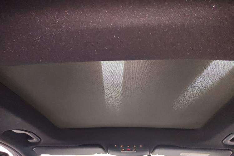 Used Mercedes-Benz GLC 2016 GLC 260 4MATIC Luxury Model Headliner