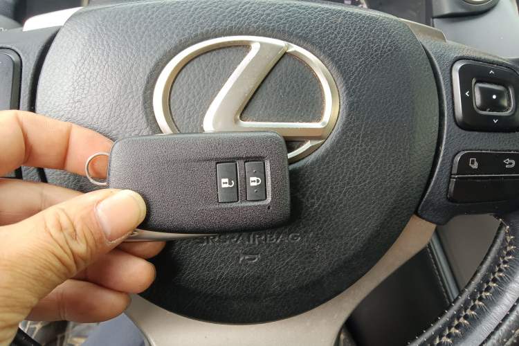 Used Lexus NX 2015 200 Front-Wheel Drive X-Trail SE Edition Vehicle Key