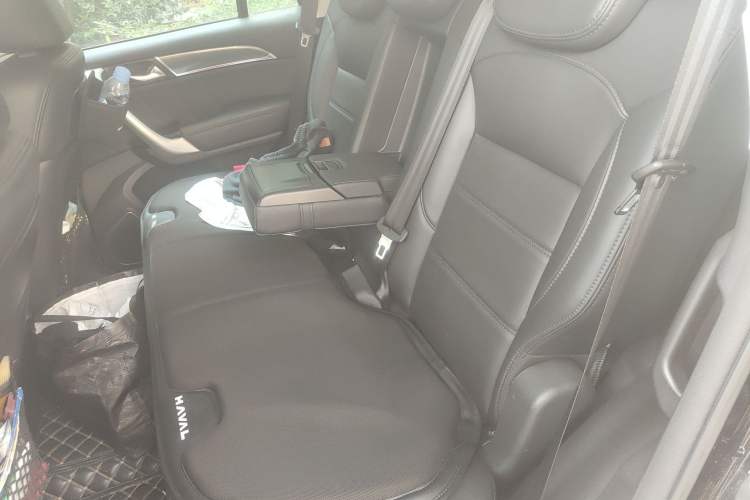 Used Haval H9 2016 2.0T Four-Wheel Drive Luxury Version 5 Seats