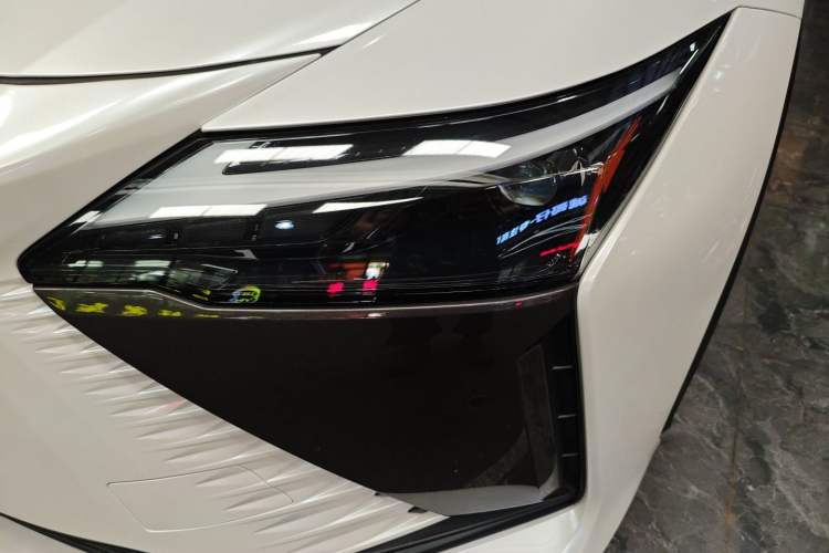 Used Lexus RZ 2023 450e All-Wheel Drive Luxury Edition Left Front Headlight