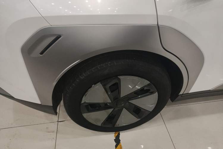 Used AION Y 2023 Plus 610 Enjoy Edition