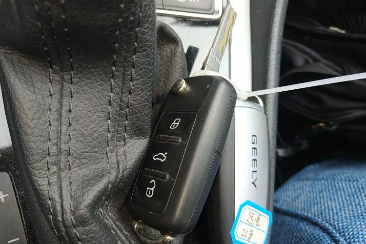 Used Volkswagen Gran Lavida 2013 1.6L Automatic Luxury Model
