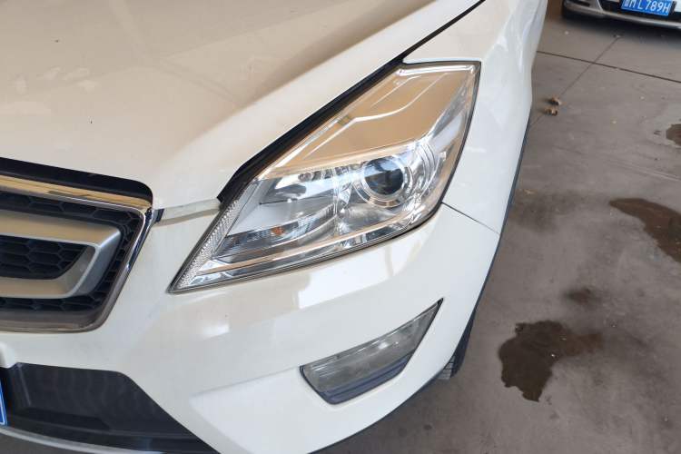 Used BAIC Senova X65 2015 2.0T automatic comfort version
