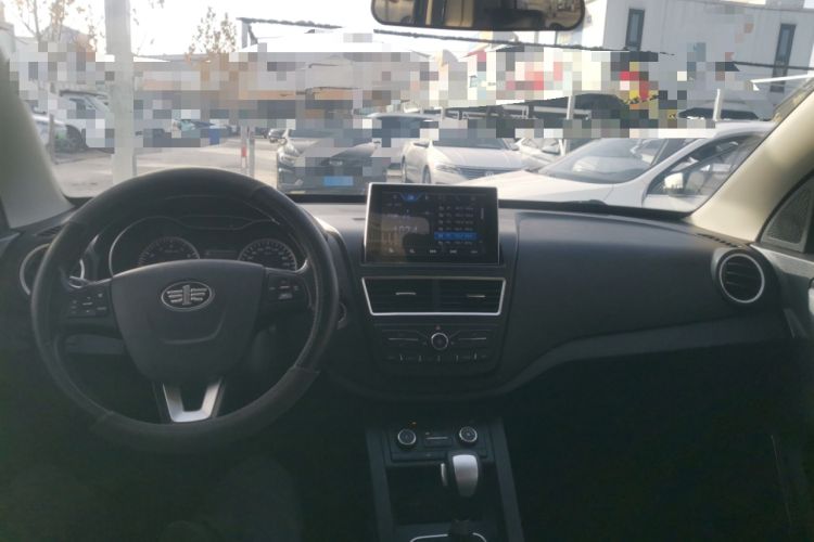 Used Bestune X40 2018 Internet Celebrity Edition 1.6L Automatic Luxury Version
