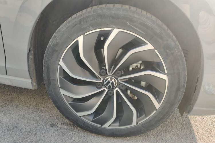 Used Volkswagen Golf 2023 280TSI DSG Pro Exterior 1