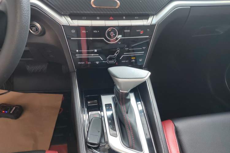 Used Venucia T60 2020 1.6L CVT Smart Drive Version China VI Standard