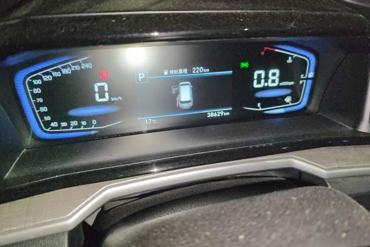 Used Hyundai Custo 2021 270TGDi Prestige LUX Odometer Close Up