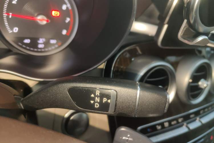 Used Mercedes-Benz C-Class 2015 Facelift C 180 L